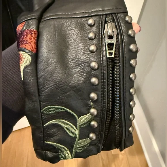 BLANK NYC Vegan Leather Moto Jacket, studded + floral embroidery - Picture 4 of 5